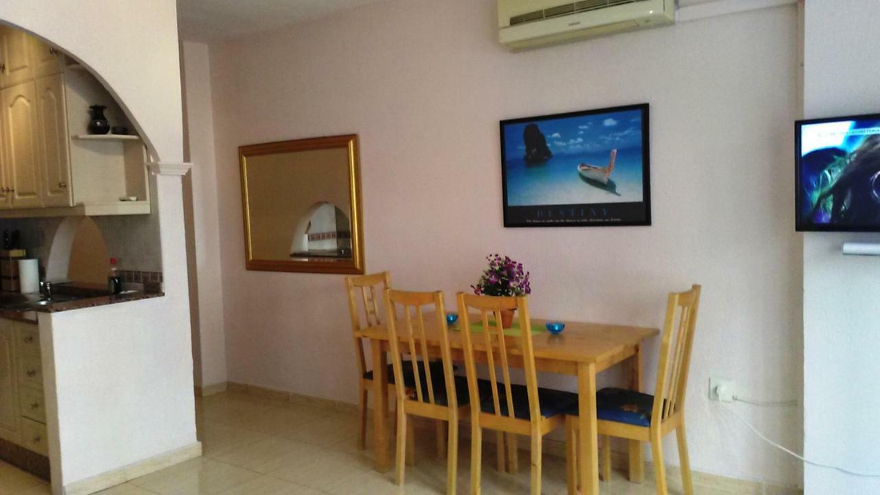 Downtown With Wifi & Tv Box Apartment ตอร์เรเวียคา ภายนอก รูปภาพ